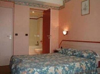 Hotel Aladin ปารีส ภายนอก รูปภาพ