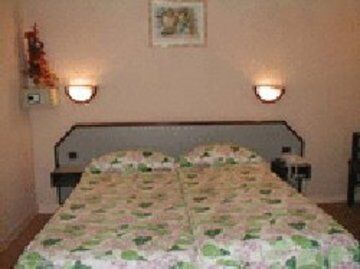 Hotel Aladin ปารีส ภายนอก รูปภาพ